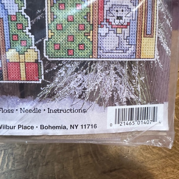 Cross stitch Christmas ornament kit NEW crafty fun‎ - Picture 4 of 5